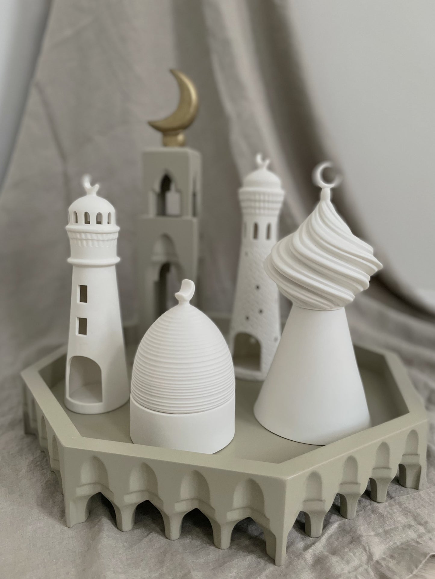 Muqarnas Tray hexagon S/Muqarnas Plateau hexagone S